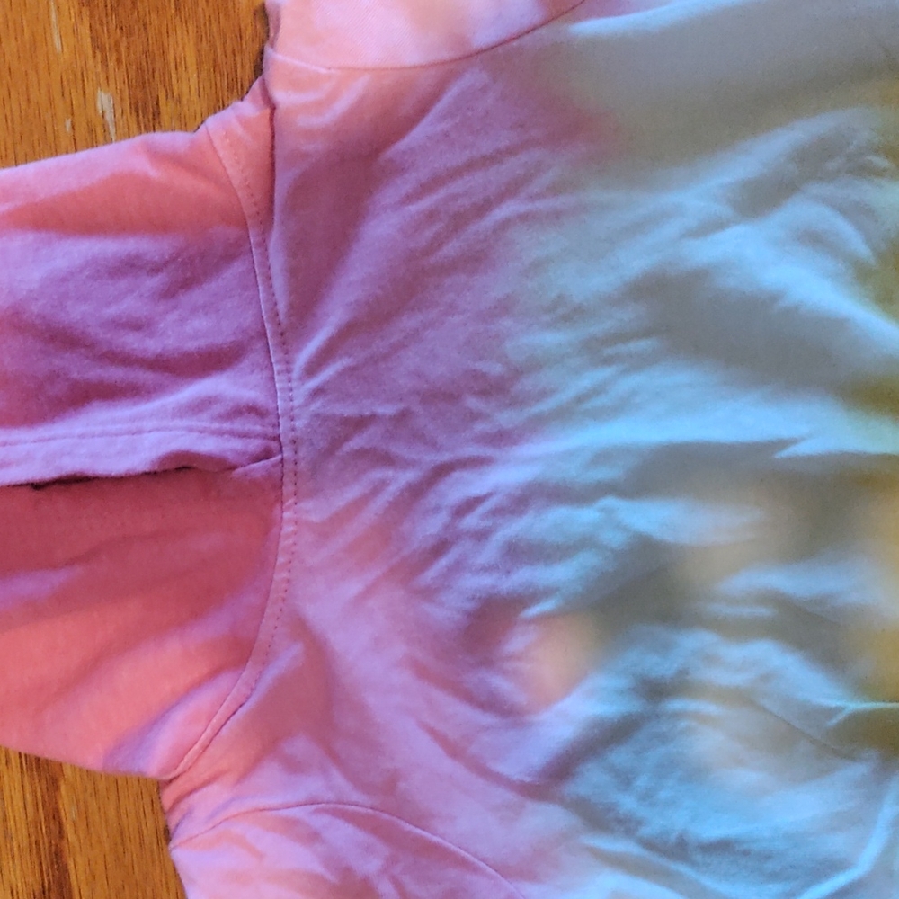 Tie-dye baby pullover